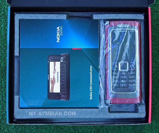 Nokia E90 unbox2